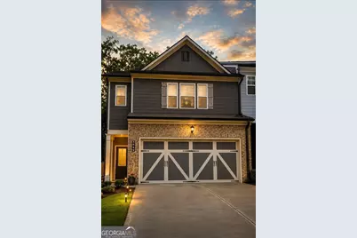 5649 Overview Drive, Flowery Branch, GA 30542 - Photo 1