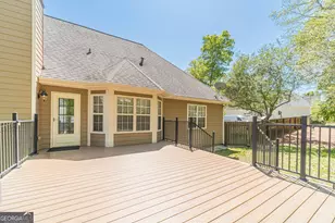 694 Willowwind Dr, Loganville, GA 30052 - Photo 4