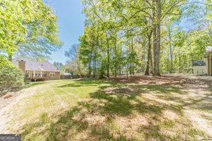 694 Willowwind Dr, Loganville, GA 30052 - Photo 2