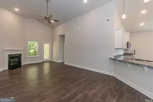 211 Laney Dr, Carrollton, GA 30117 - Photo 8