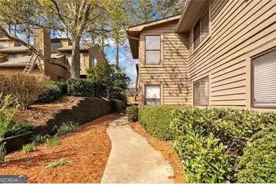 1701 Parkaire Crossing, Marietta, GA 30068 - Photo 2