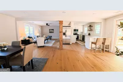 2402 Lancelot Drive, Decatur, GA 30033 - Photo 2