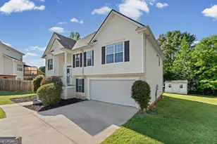 8 Kingsbrook Cove, Newnan, GA 30265 - Photo 2