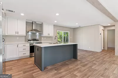 1048 Austin Place SE, Darien, GA 31305 - Photo 4