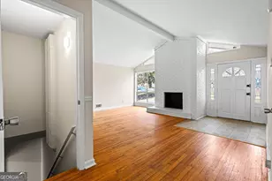 3075 Thrasher Cir, Decatur, GA 30032 - Photo 4