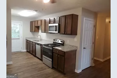 307 N Church Street #D2, Dublin, GA 31021 - Photo 1