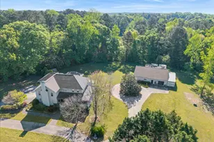 40 Carolyn Ct, Social Circle, GA 30025 - Photo 2