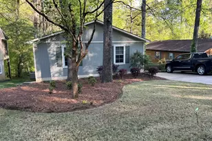 790 Normandy Trail, Lavonia, GA 30553 - Photo 2