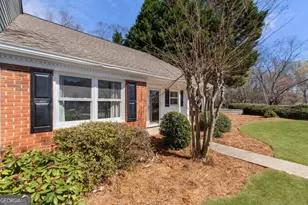 128 Teal Ct, Roswell, GA 30076 - Photo 2