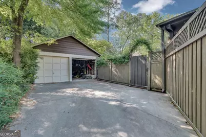 1755 Inverness Avenue NE, Atlanta, GA 30306 - Photo 10