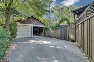 1755 Inverness Ave NE, Atlanta, GA 30306 - Photo 10