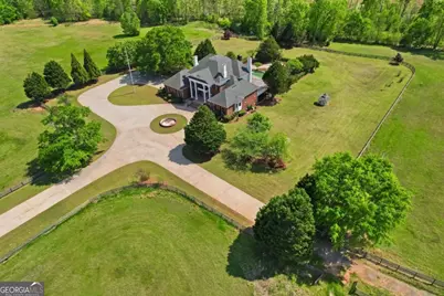 1202 Hodges Circle, Mansfield, GA 30055 - Photo 16
