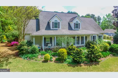 120 Shilling Way, Newnan, GA 30263 - Photo 2