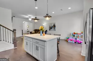 1880 Plainsboro Dr, Lithonia, GA 30058 - Photo 8