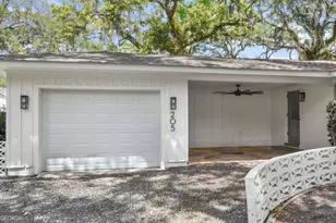 205 Youngwood Dr, Saint Simons, GA 31522 - Photo 28