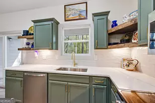 169 View St, Clarkesville, GA 30523 - Photo 14