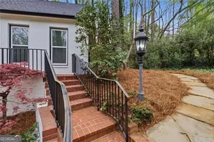 7170 Riverside Dr NW, Atlanta, GA 30328 - Photo 4
