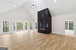 7170 Riverside Dr NW, Atlanta, GA 30328 - Photo 8