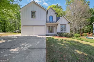 6259 Spring Lake Dr, Flowery Branch, GA 30542 - Photo 2