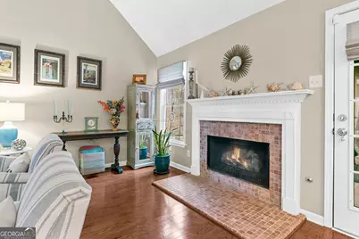 3235 Maple Terrace Drive, Suwanee, GA 30024 - Photo 14