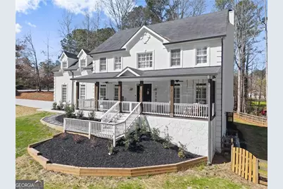 210 Weatherwood Circle, Alpharetta, GA 30004 - Photo 2