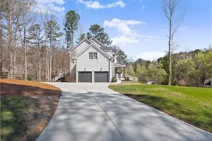 210 Weatherwood Cir, Alpharetta, GA 30004 - Photo 4