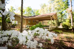 1020 Greenwood Dr, Watkinsville, GA 30677 - Photo 2