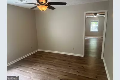 180 Forrest Lake Drive, Fayetteville, GA 30215 - Photo 12