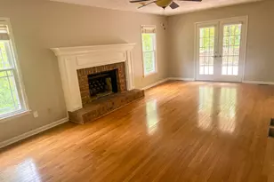 180 Forrest Lake Dr, Fayetteville, GA 30215 - Photo 8