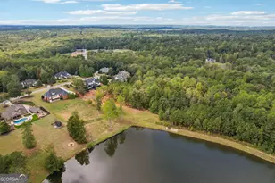 395 Beaumont Farms Dr, Sharpsburg, GA 30277 - Photo 12