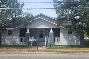 15 N Zetterower Ave, Statesboro, GA 30458 - Photo 1