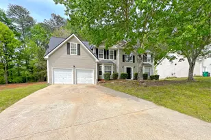 5983 Hitt Lake Trail, Stone Mountain, GA 30087 - Photo 2