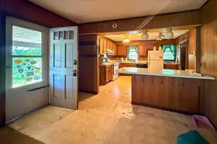 1131 Glade Creek Pkwy, Mount Airy, GA 30563 - Photo 4