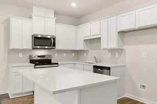 208 Kenmore Cir, Perry, GA 31069 - Photo 8