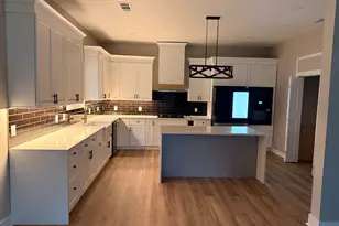 551 Plantation Blvd, Lawrenceville, GA 30046 - Photo 2
