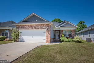 139 North Sky, Warner Robins, GA 31093 - Photo 2