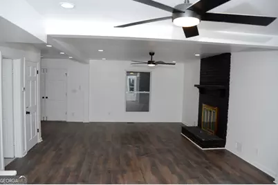 4247 Bingham Ct, Stone Mountain, GA 30083 - Photo 6