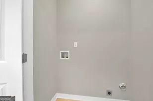 2172 Ben Hill Rd, East Point, GA 30344 - Photo 14