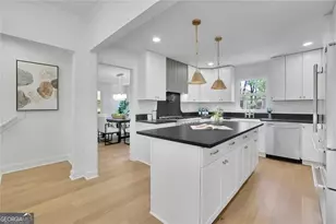 4520 Huntridge Dr, Roswell, GA 30075 - Photo 16
