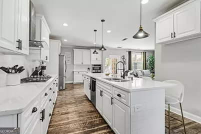 515 Gracelyn Court SW, South Fulton, GA 30331 - Photo 12