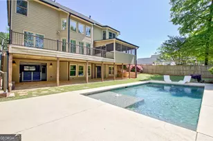 151 Lake Forest Dr, Newnan, GA 30265 - Photo 2