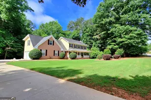 125 Chardonnay Oaks Dr, McDonough, GA 30252 - Photo 2