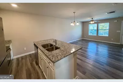 126 W Lexington Avenue, Griffin, GA 30223 - Photo 4