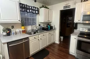 6605 Rebecca Lou Ln, Lithonia, GA 30058 - Photo 10