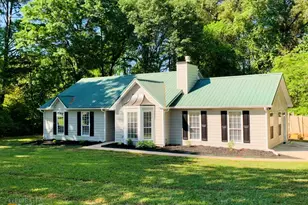 30 Standing Rock Rd, Senoia, GA 30276 - Photo 2