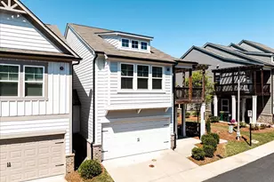 360 Hayden Cir, Woodstock, GA 30189 - Photo 2