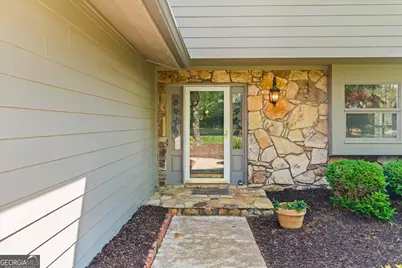 3312 Hunterdon Way SE, Marietta, GA 30067 - Photo 4