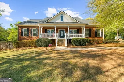 144 Manor Place, Commerce, GA 30530 - Photo 1