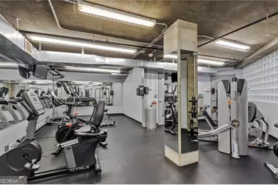 3235 Roswell Road NE #409, Atlanta, GA 30305 - Photo 14