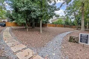 3235 Roswell Rd NE, Atlanta, GA 30305 - Photo 16